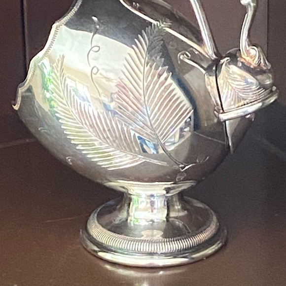Silver Plated Sugar Scuttle with Scoop Spoon. - Picture 11 of 14